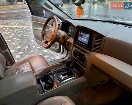 Белый Джип Гранд Чероки, объемом двигателя 4.7 л и пробегом 228 тыс. км за 7400 $, фото 51 на Automoto.ua