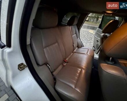 Белый Джип Гранд Чероки, объемом двигателя 4.7 л и пробегом 228 тыс. км за 7400 $, фото 68 на Automoto.ua