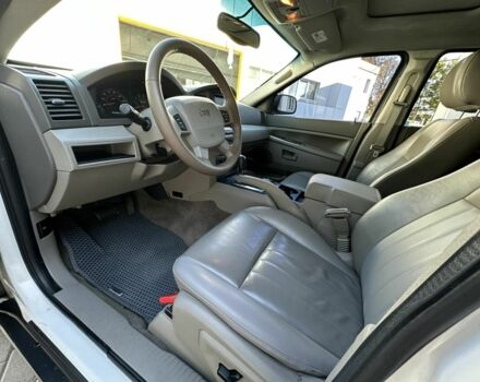 Белый Джип Гранд Чероки, объемом двигателя 4.7 л и пробегом 225 тыс. км за 7800 $, фото 4 на Automoto.ua