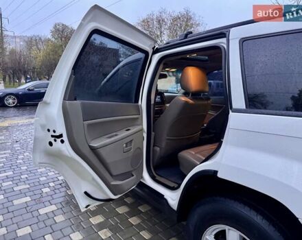 Белый Джип Гранд Чероки, объемом двигателя 4.7 л и пробегом 228 тыс. км за 7400 $, фото 56 на Automoto.ua