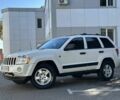 Белый Джип Гранд Чероки, объемом двигателя 4.7 л и пробегом 225 тыс. км за 7800 $, фото 1 на Automoto.ua