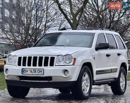 Белый Джип Гранд Чероки, объемом двигателя 4.7 л и пробегом 228 тыс. км за 7400 $, фото 1 на Automoto.ua