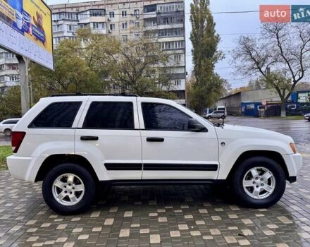 Белый Джип Гранд Чероки, объемом двигателя 4.7 л и пробегом 228 тыс. км за 7400 $, фото 5 на Automoto.ua