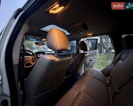 Белый Джип Гранд Чероки, объемом двигателя 4.7 л и пробегом 228 тыс. км за 7400 $, фото 62 на Automoto.ua