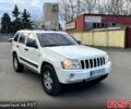 Белый Джип Гранд Чероки, объемом двигателя 4.7 л и пробегом 220 тыс. км за 7200 $, фото 1 на Automoto.ua