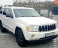 Білий Джип Grand Cherokee, об'ємом двигуна 2.99 л та пробігом 300 тис. км за 7399 $, фото 1 на Automoto.ua