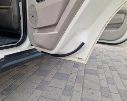 Джип Grand Cherokee 2008 у Дніпро (Дніпропетровську) на Automoto.ua Білий Джип Grand Cherokee, об'ємом двигуна 3 л та пробігом 230 тис. км за 9641 $, фото 15 на Automoto.ua