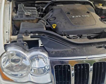 Джип Grand Cherokee 2008 у Дніпро (Дніпропетровську) на Automoto.ua Білий Джип Grand Cherokee, об'ємом двигуна 3 л та пробігом 230 тис. км за 9641 $, фото 10 на Automoto.ua