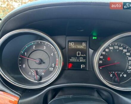 Белый Джип Гранд Чероки, объемом двигателя 2.99 л и пробегом 354 тыс. км за 15000 $, фото 1 на Automoto.ua