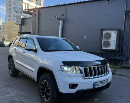 Білий Джип Grand Cherokee, об'ємом двигуна 2.99 л та пробігом 250 тис. км за 12999 $, фото 1 на Automoto.ua