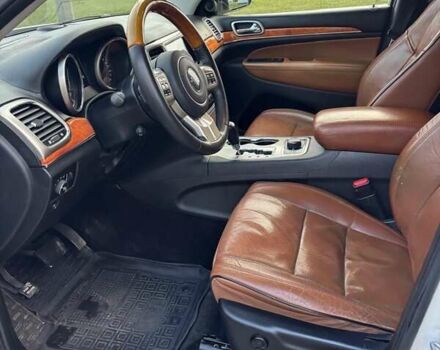 Белый Джип Гранд Чероки, объемом двигателя 2.99 л и пробегом 354 тыс. км за 15000 $, фото 5 на Automoto.ua