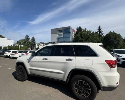 Белый Джип Гранд Чероки, объемом двигателя 2.99 л и пробегом 418 тыс. км за 13500 $, фото 5 на Automoto.ua