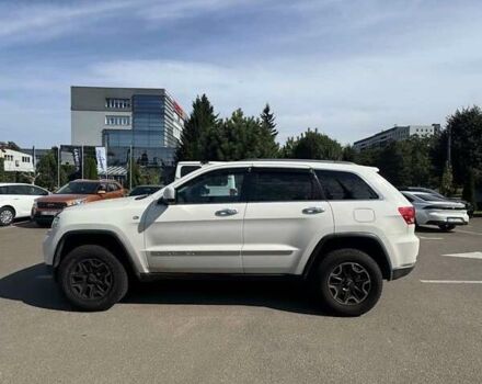 Белый Джип Гранд Чероки, объемом двигателя 2.99 л и пробегом 418 тыс. км за 13500 $, фото 6 на Automoto.ua