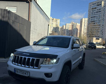 Білий Джип Grand Cherokee, об'ємом двигуна 2.99 л та пробігом 250 тис. км за 12999 $, фото 10 на Automoto.ua
