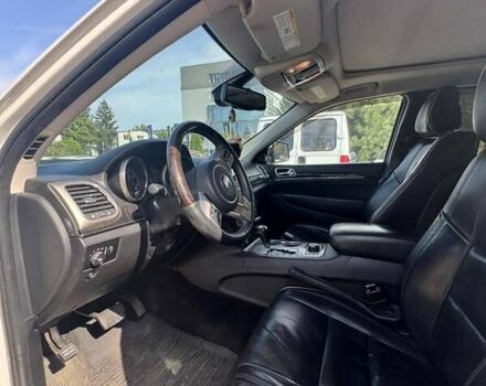 Белый Джип Гранд Чероки, объемом двигателя 2.99 л и пробегом 418 тыс. км за 13500 $, фото 3 на Automoto.ua