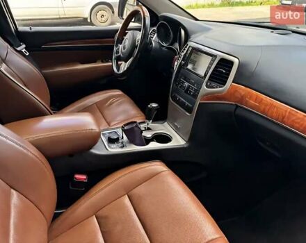 Джип Гранд Чероки 2012 в Львове на Automoto.ua Белый Джип Гранд Чероки, объемом двигателя 2.99 л и пробегом 250 тыс. км за 18800 $, фото 5 на Automoto.ua
