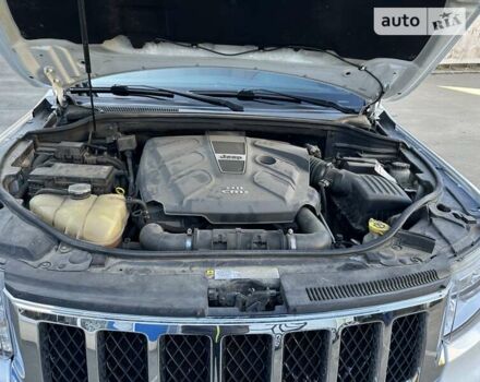 Білий Джип Grand Cherokee, об'ємом двигуна 2.99 л та пробігом 108 тис. км за 21500 $, фото 17 на Automoto.ua