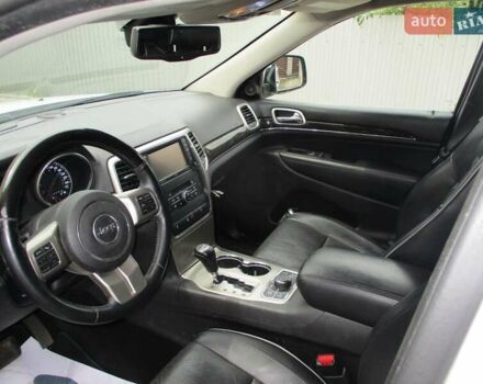 Джип Гранд Чероки 2012 в Житомире на Automoto.ua Белый Джип Гранд Чероки, объемом двигателя 2.99 л и пробегом 243 тыс. км за 17500 $, фото 16 на Automoto.ua