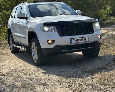 Джип Гранд Чероки 2012 в Житомире на Automoto.ua Белый Джип Гранд Чероки, объемом двигателя 2.99 л и пробегом 243 тыс. км за 17500 $, фото 5 на Automoto.ua