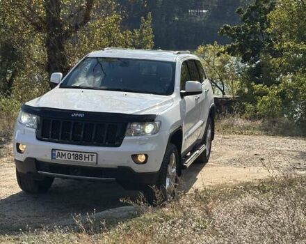 Джип Гранд Чероки 2012 в Житомире на Automoto.ua Белый Джип Гранд Чероки, объемом двигателя 2.99 л и пробегом 243 тыс. км за 17500 $, фото 6 на Automoto.ua