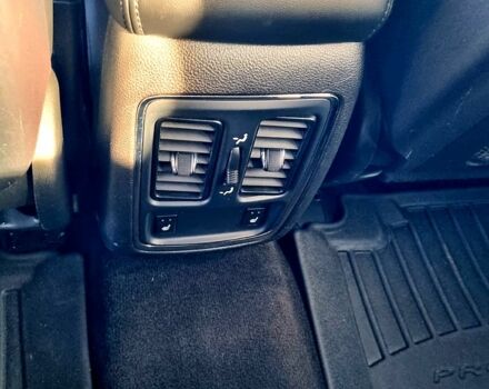 Белый Джип Гранд Чероки, объемом двигателя 3 л и пробегом 255 тыс. км за 20500 $, фото 9 на Automoto.ua