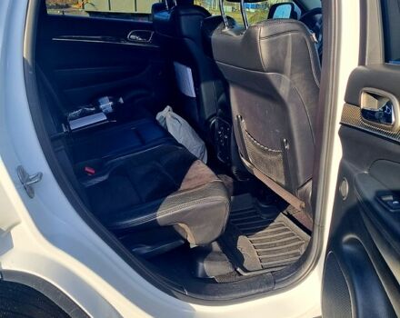 Белый Джип Гранд Чероки, объемом двигателя 3 л и пробегом 255 тыс. км за 20500 $, фото 3 на Automoto.ua