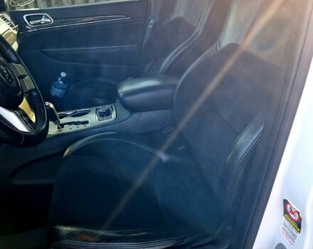 Белый Джип Гранд Чероки, объемом двигателя 3 л и пробегом 255 тыс. км за 20500 $, фото 12 на Automoto.ua