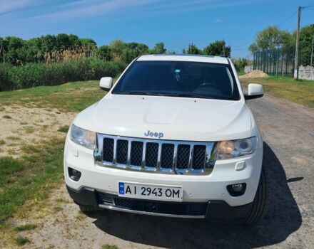Белый Джип Гранд Чероки, объемом двигателя 3 л и пробегом 165 тыс. км за 15500 $, фото 1 на Automoto.ua