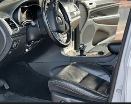 Білий Джип Grand Cherokee, об'ємом двигуна 3 л та пробігом 150 тис. км за 18600 $, фото 2 на Automoto.ua