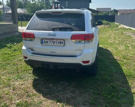 Джип Grand Cherokee 2013 у Житомирі на Automoto.ua Білий Джип Grand Cherokee, об'ємом двигуна 3 л та пробігом 232 тис. км за 20000 $, фото 12 на Automoto.ua
