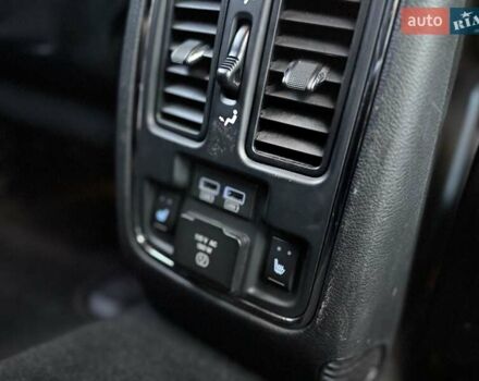 Белый Джип Гранд Чероки, объемом двигателя 3.6 л и пробегом 179 тыс. км за 18300 $, фото 5 на Automoto.ua