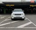 Білий Джип Grand Cherokee, об'ємом двигуна 2.99 л та пробігом 261 тис. км за 18990 $, фото 2 на Automoto.ua