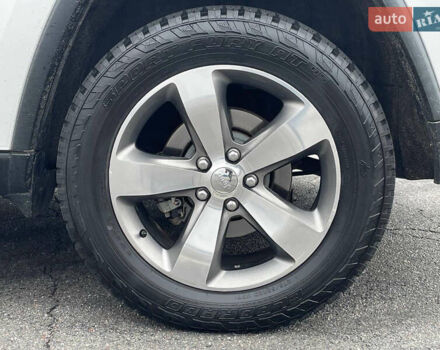 Белый Джип Гранд Чероки, объемом двигателя 2.99 л и пробегом 232 тыс. км за 18500 $, фото 15 на Automoto.ua