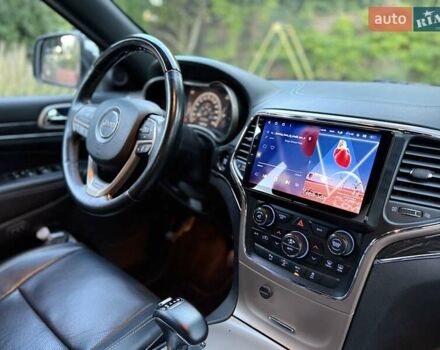 Белый Джип Гранд Чероки, объемом двигателя 3.6 л и пробегом 179 тыс. км за 18300 $, фото 3 на Automoto.ua