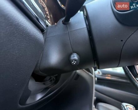 Белый Джип Гранд Чероки, объемом двигателя 3.6 л и пробегом 179 тыс. км за 18300 $, фото 9 на Automoto.ua