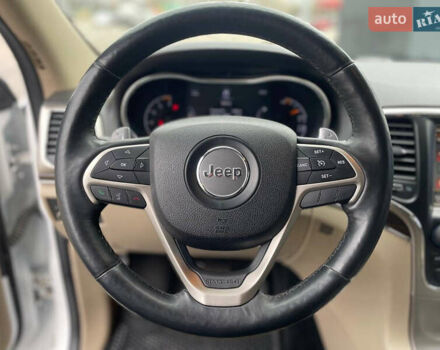 Белый Джип Гранд Чероки, объемом двигателя 2.99 л и пробегом 232 тыс. км за 18500 $, фото 7 на Automoto.ua