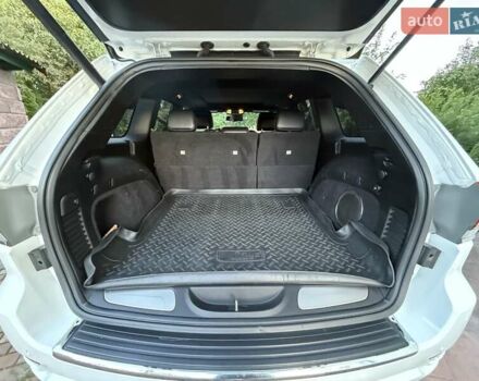 Белый Джип Гранд Чероки, объемом двигателя 3.6 л и пробегом 179 тыс. км за 18300 $, фото 15 на Automoto.ua