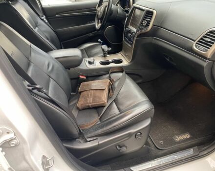 Білий Джип Grand Cherokee, об'ємом двигуна 3 л та пробігом 251 тис. км за 17000 $, фото 6 на Automoto.ua