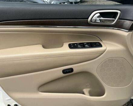Білий Джип Grand Cherokee, об'ємом двигуна 3.6 л та пробігом 140 тис. км за 17000 $, фото 8 на Automoto.ua