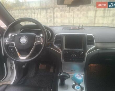 Белый Джип Гранд Чероки, объемом двигателя 2.99 л и пробегом 190 тыс. км за 19800 $, фото 9 на Automoto.ua