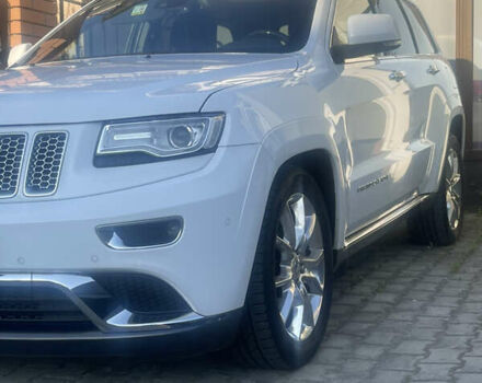 Белый Джип Гранд Чероки, объемом двигателя 2.99 л и пробегом 172 тыс. км за 24500 $, фото 2 на Automoto.ua