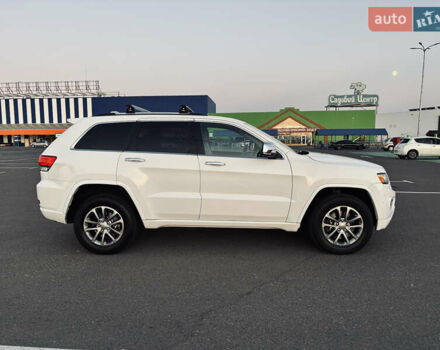Білий Джип Grand Cherokee, об'ємом двигуна 2.99 л та пробігом 191 тис. км за 21000 $, фото 7 на Automoto.ua