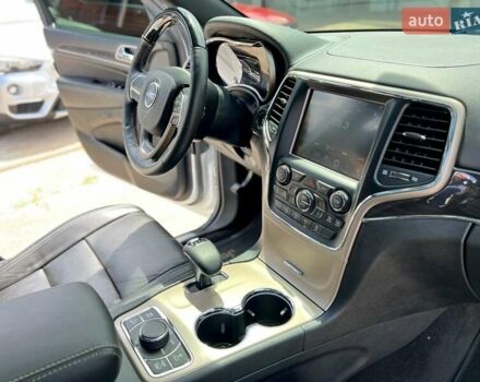 Білий Джип Grand Cherokee, об'ємом двигуна 2.99 л та пробігом 159 тис. км за 17900 $, фото 27 на Automoto.ua