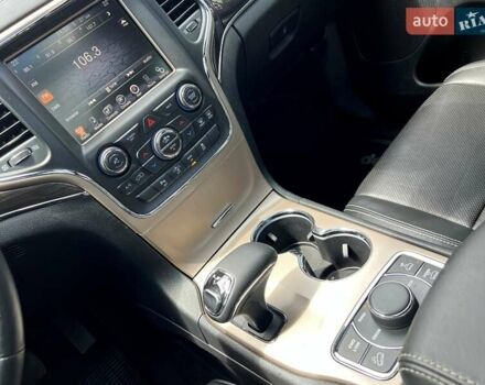 Білий Джип Grand Cherokee, об'ємом двигуна 2.99 л та пробігом 159 тис. км за 17900 $, фото 19 на Automoto.ua