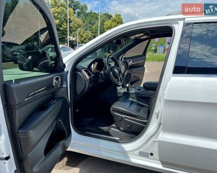 Белый Джип Гранд Чероки, объемом двигателя 2.99 л и пробегом 159 тыс. км за 18400 $, фото 11 на Automoto.ua
