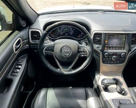 Білий Джип Grand Cherokee, об'ємом двигуна 2.99 л та пробігом 159 тис. км за 17900 $, фото 16 на Automoto.ua