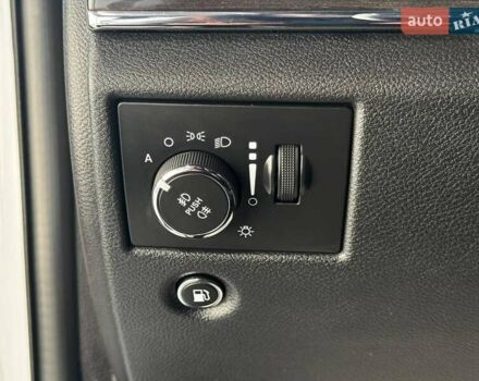 Білий Джип Grand Cherokee, об'ємом двигуна 2.99 л та пробігом 175 тис. км за 22990 $, фото 14 на Automoto.ua