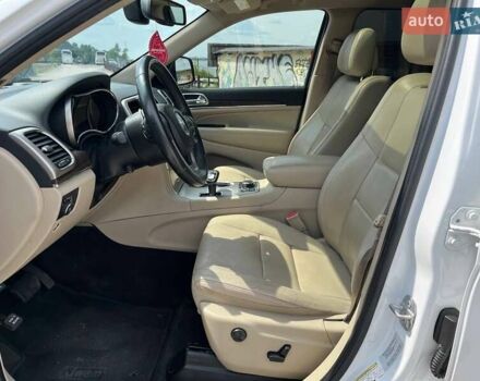 Білий Джип Grand Cherokee, об'ємом двигуна 2.99 л та пробігом 173 тис. км за 21800 $, фото 16 на Automoto.ua