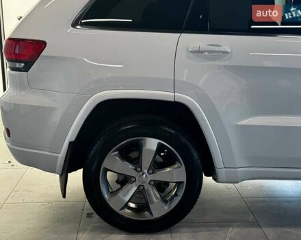Білий Джип Grand Cherokee, об'ємом двигуна 2.99 л та пробігом 175 тис. км за 22990 $, фото 6 на Automoto.ua