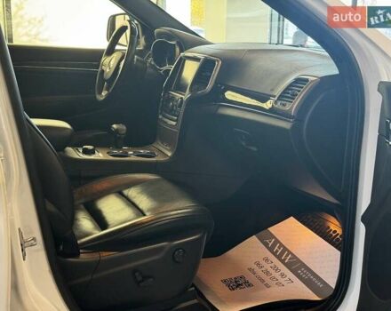 Білий Джип Grand Cherokee, об'ємом двигуна 2.99 л та пробігом 175 тис. км за 22990 $, фото 25 на Automoto.ua